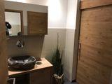 008-Hotel-WC